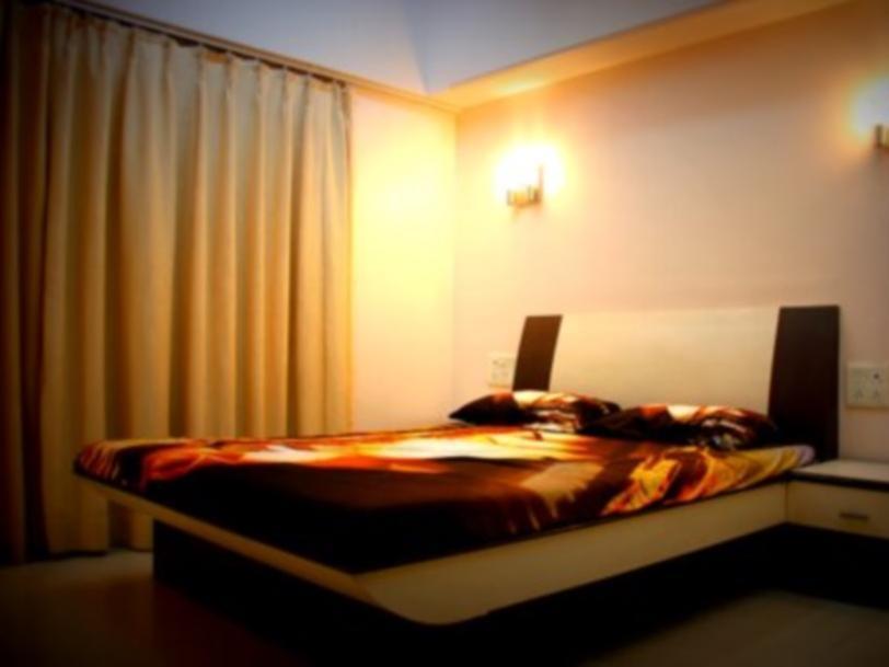 Juhu Hotel Мумбаи Экстерьер фото